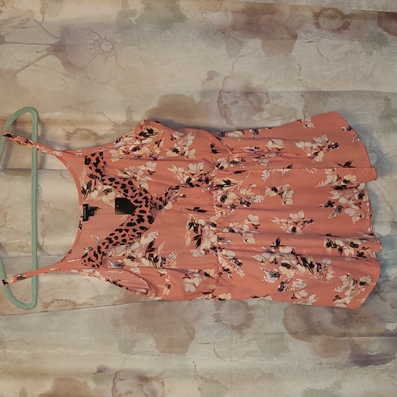 NWT Torrid Top 1x - Picture 2 of 3